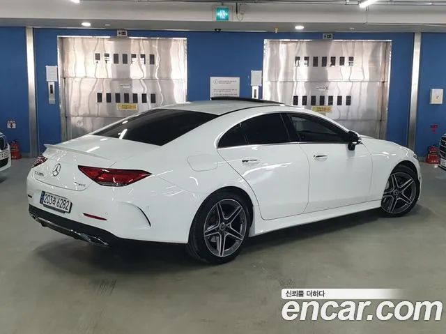 Mercedes-Benz CLS-Class — Фото автомобиля 3