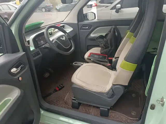Wuling Hongguang Mini EV — Фото автомобиля 14