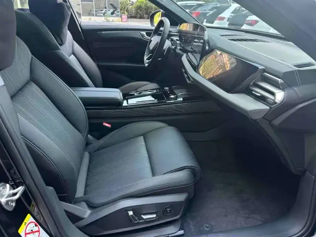Audi Audi A6L 2026 Base Model — Фото автомобиля 11