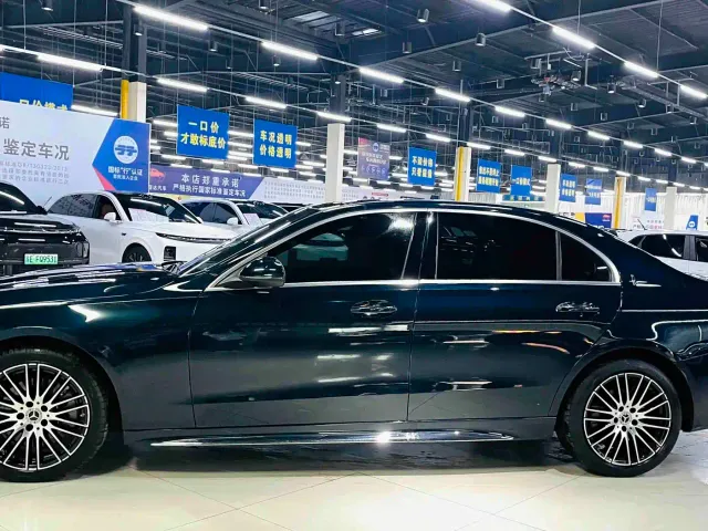 Mercedes-Benz C-Class — Фото автомобиля 3