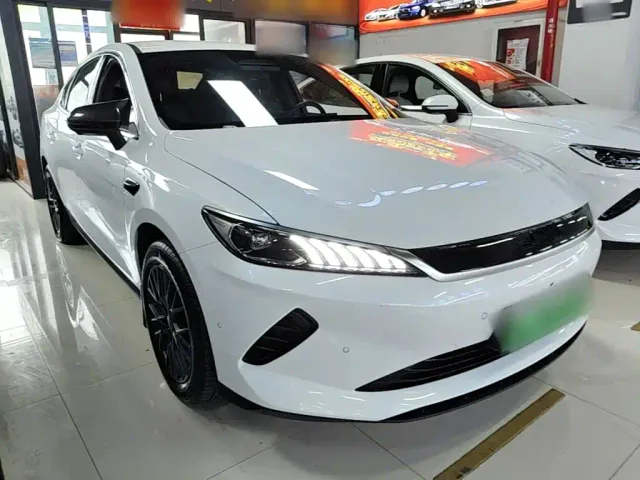 BYD Qin PLUS — Фото автомобиля 3