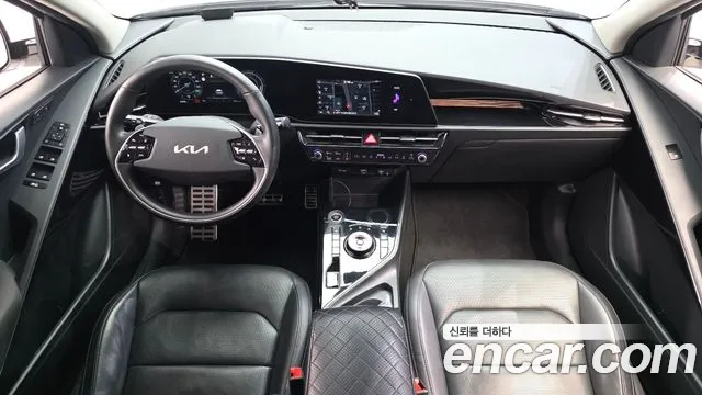 Kia Niro — Фото автомобиля 7