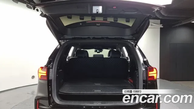 KG_Mobility_Ssangyong Rexton — Фото автомобиля 20