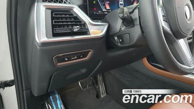BMW X7 — Фото автомобиля 19