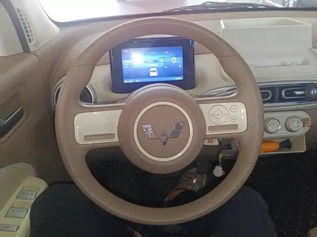 Wuling Hongguang Mini EV — Фото автомобиля 15