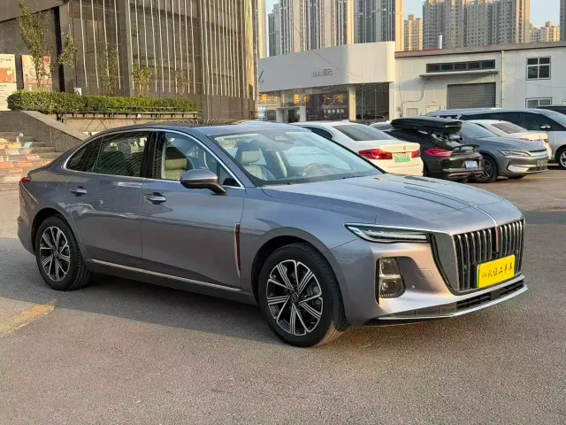 Hongqi H5 PHEV — Фото автомобиля 8
