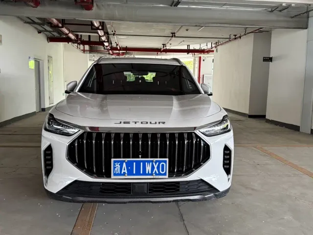 Jetour X70 Plus — Фото автомобиля 2