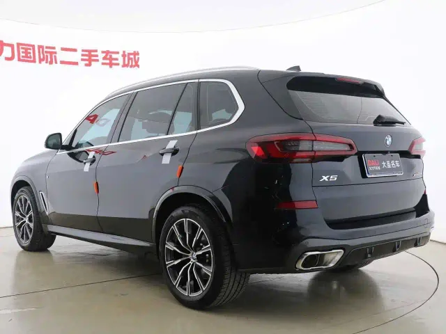 BMW X5 — Фото автомобиля 15