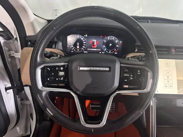 Land Rover Discovery Sport — Фото автомобиля 12