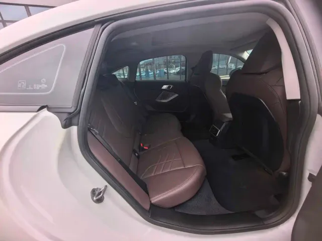 BMW 2 Series — Фото автомобиля 12