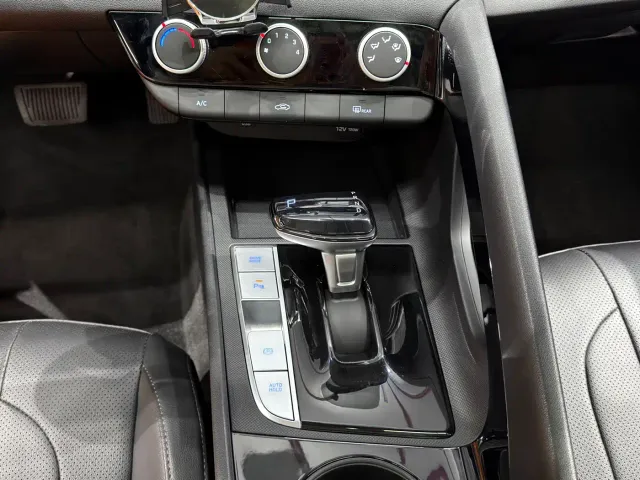 Hyundai Elantra — Фото автомобиля 20