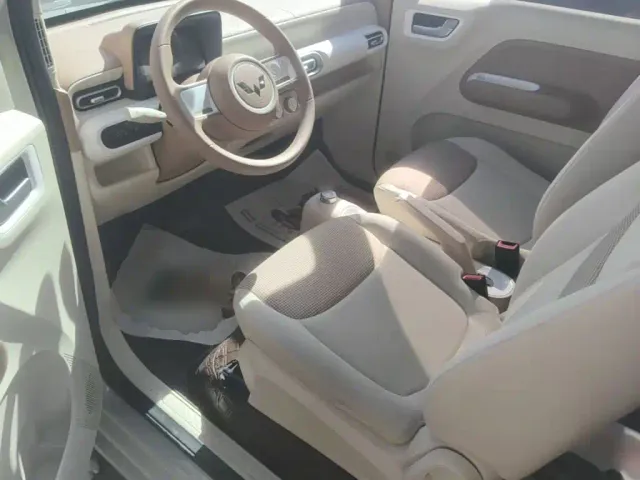 Wuling Hongguang Mini EV — Фото автомобиля 15