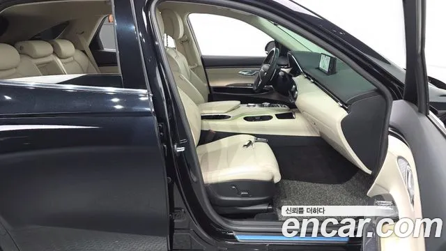 Genesis GV70 — Фото автомобиля 26