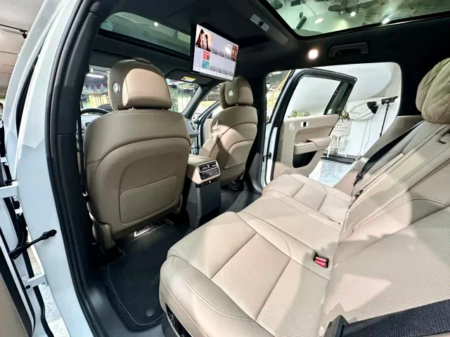 Li Auto L7 — Фото автомобиля 8