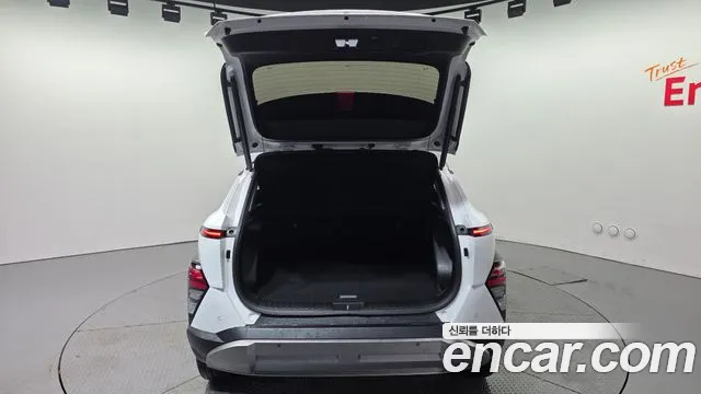 Hyundai Kona Kona (SX2) Бензин 2.0 2WD — Фото автомобиля 20