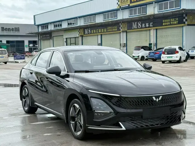 Wuling Starlight — Фото автомобиля 3