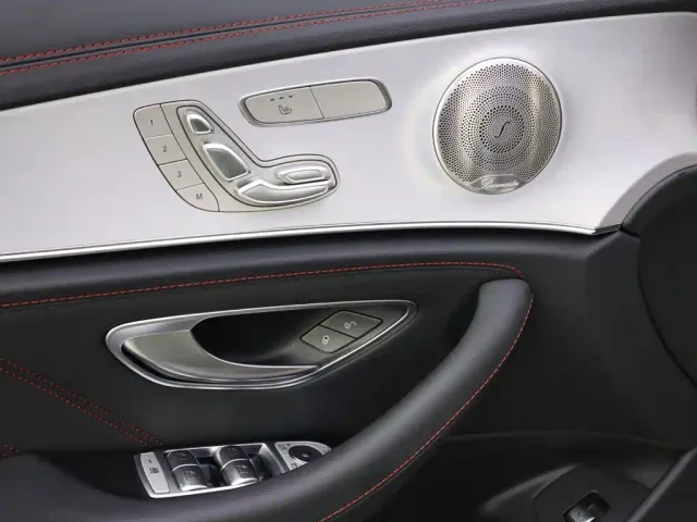 Mercedes-Benz E-Class AMG — Фото автомобиля 8