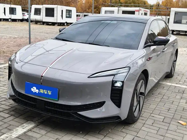 Фотография автомобиля — Hongqi EH7