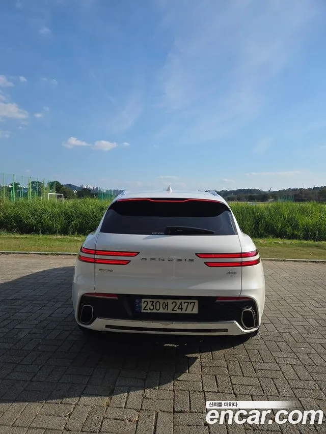 Genesis GV70 — Фото автомобиля 4