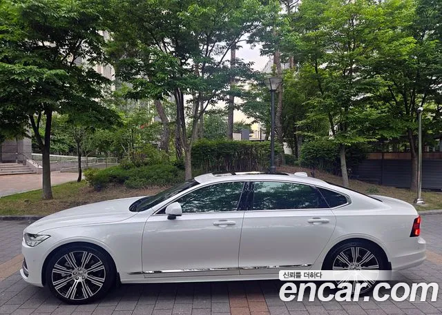 Volvo S90 — Фото автомобиля 3