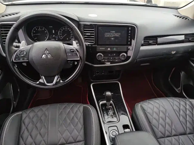 Mitsubishi Outlander — Фото автомобиля 9