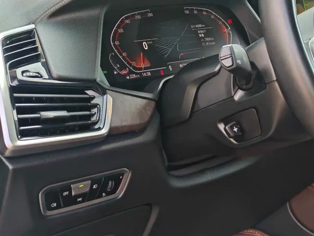 BMW X5 — Фото автомобиля 19