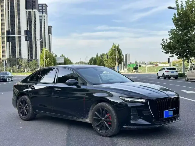 Hongqi H5 — Фото автомобиля 3