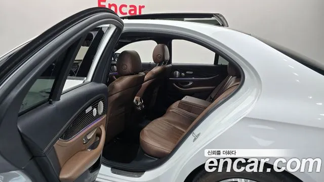 Mercedes-Benz E-Class W213 — Фото автомобиля 12
