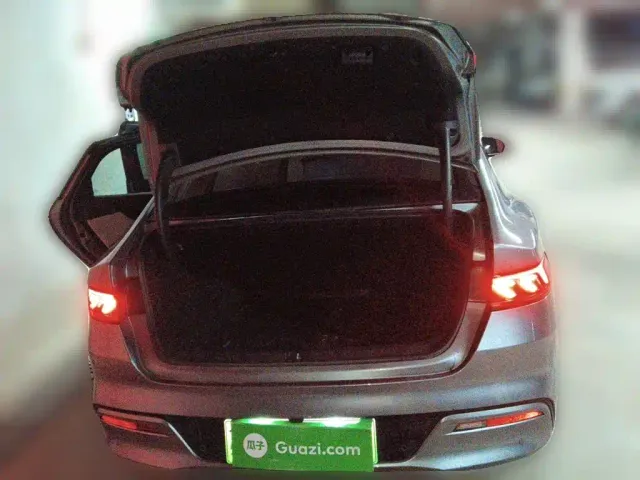 BYD Qin PLUS — Фото автомобиля 20
