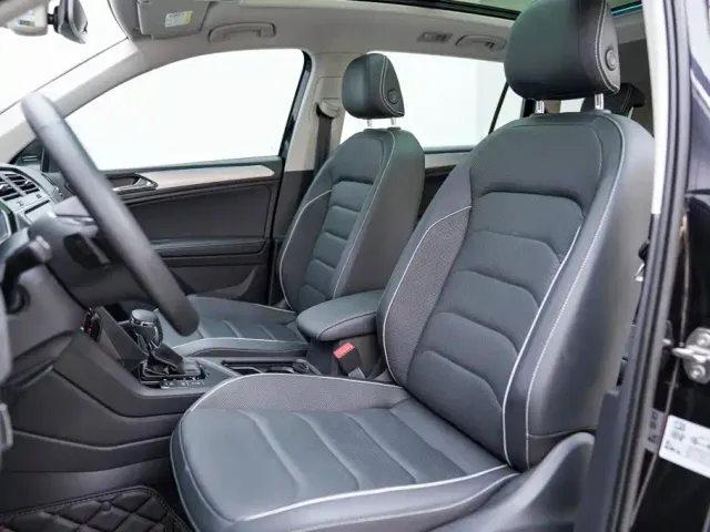 Land Rover Discovery Sport — Фото автомобиля 6