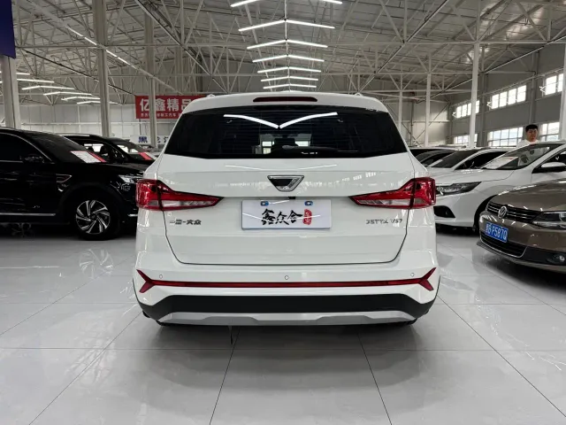 Jetta VS7 — Фото автомобиля 4