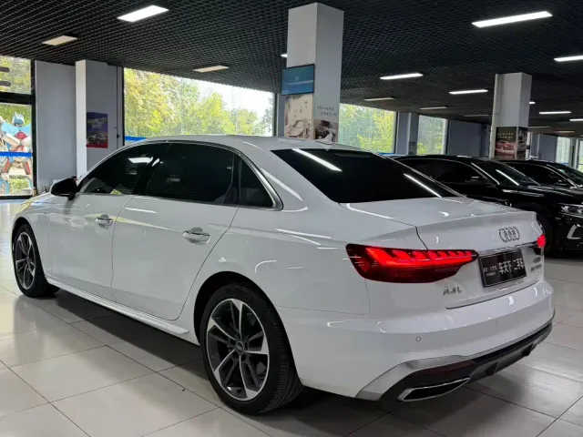 Audi A4L — Фото автомобиля 4