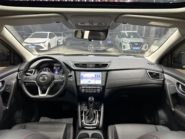 Nissan Qashqai — Фото автомобиля 12