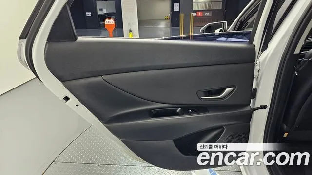 Hyundai Avante CN7 — Фото автомобиля 14