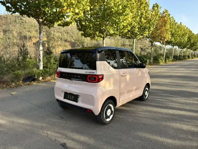 Wuling Hongguang Mini EV — Фото автомобиля 9