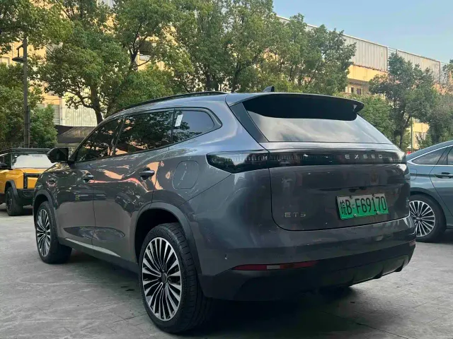 Exeed Starway E05 — Фото автомобиля 13