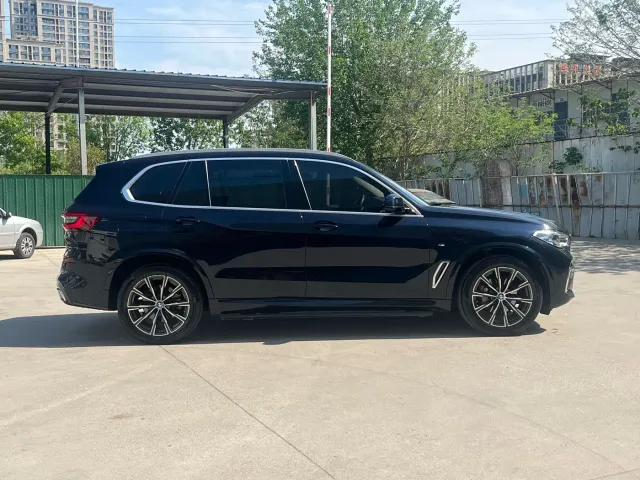 BMW X5 — Фото автомобиля 7