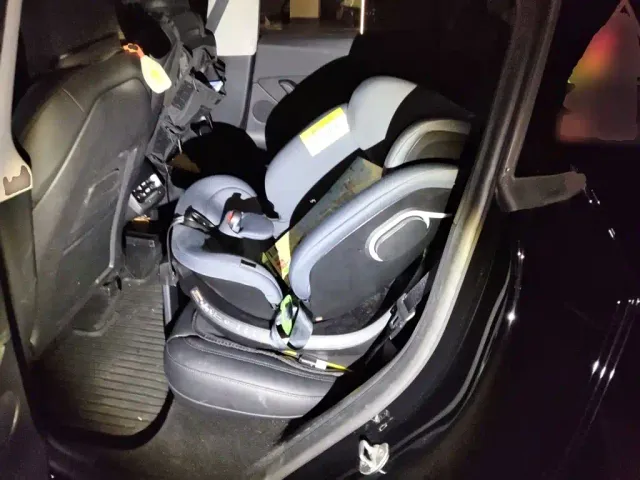 Tesla Model Y — Фото автомобиля 18