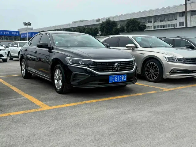 Фотография автомобиля — Volkswagen Passat