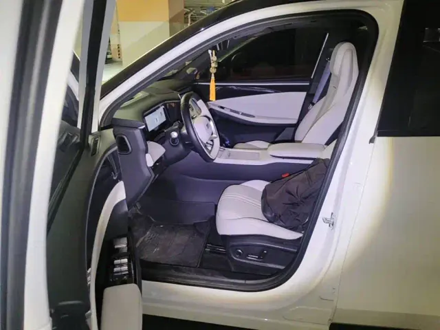 Geely Galaxy L7 — Фото автомобиля 8