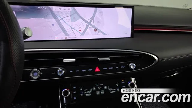 Genesis GV70 — Фото автомобиля 20