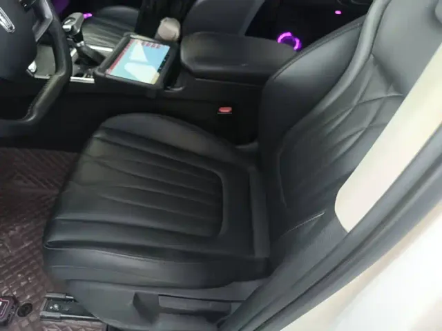 Bestune T55 — Фото автомобиля 14
