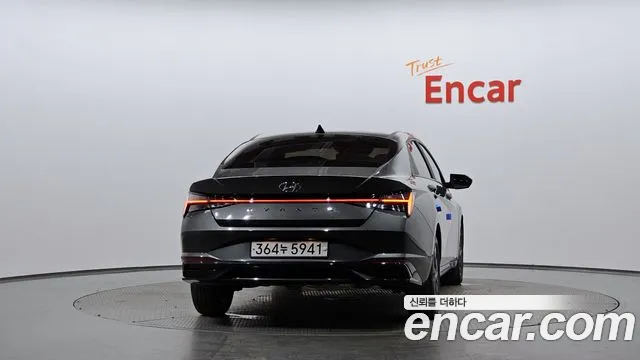 Hyundai Avante CN7 — Фото автомобиля 4