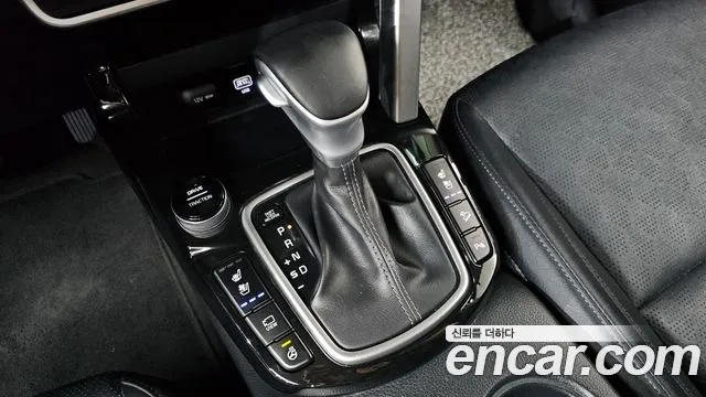Kia Seltos — Фото автомобиля 9