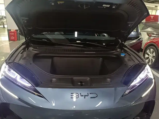 BYD Sealion 07 EV — Фото автомобиля 19