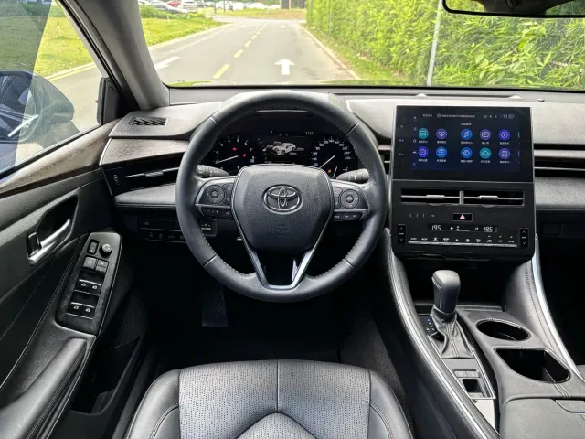 Toyota Avalon — Фото автомобиля 6