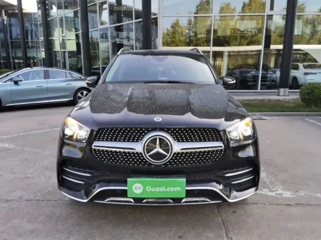 Mercedes-Benz GLE-Class — Фото автомобиля 2