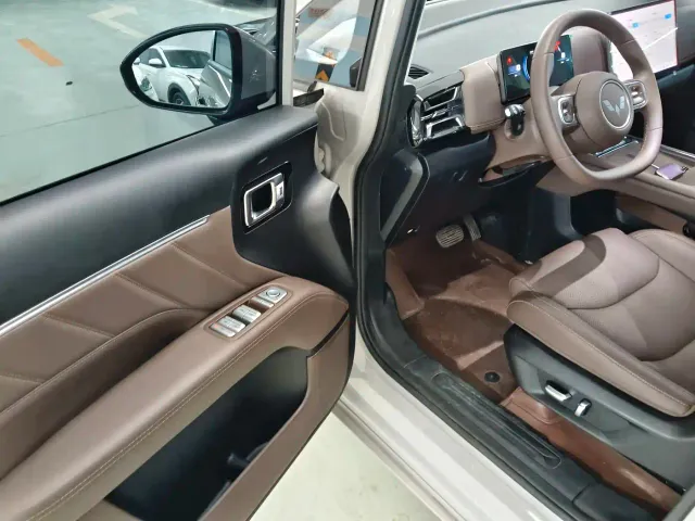 Wuling Starlight 730 — Фото автомобиля 14