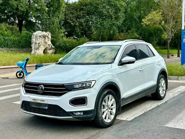 Фотография автомобиля — Volkswagen T-Roc