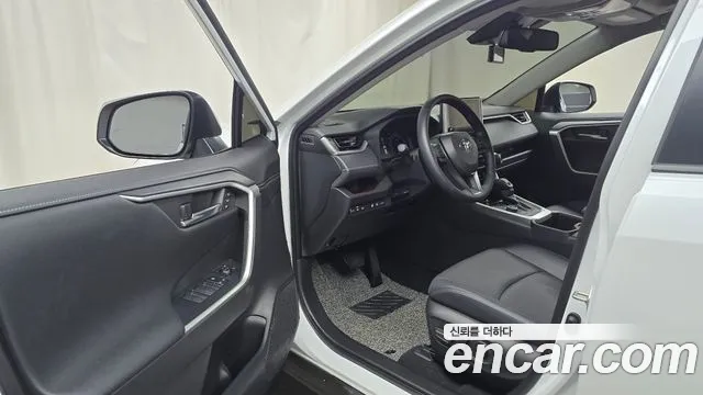 Toyota RAV4 5th Gen — Фото автомобиля 15